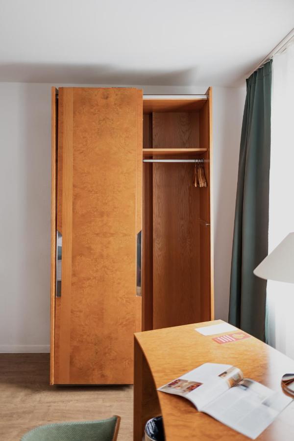 Hotel Cristallo Landshut Bagian luar foto