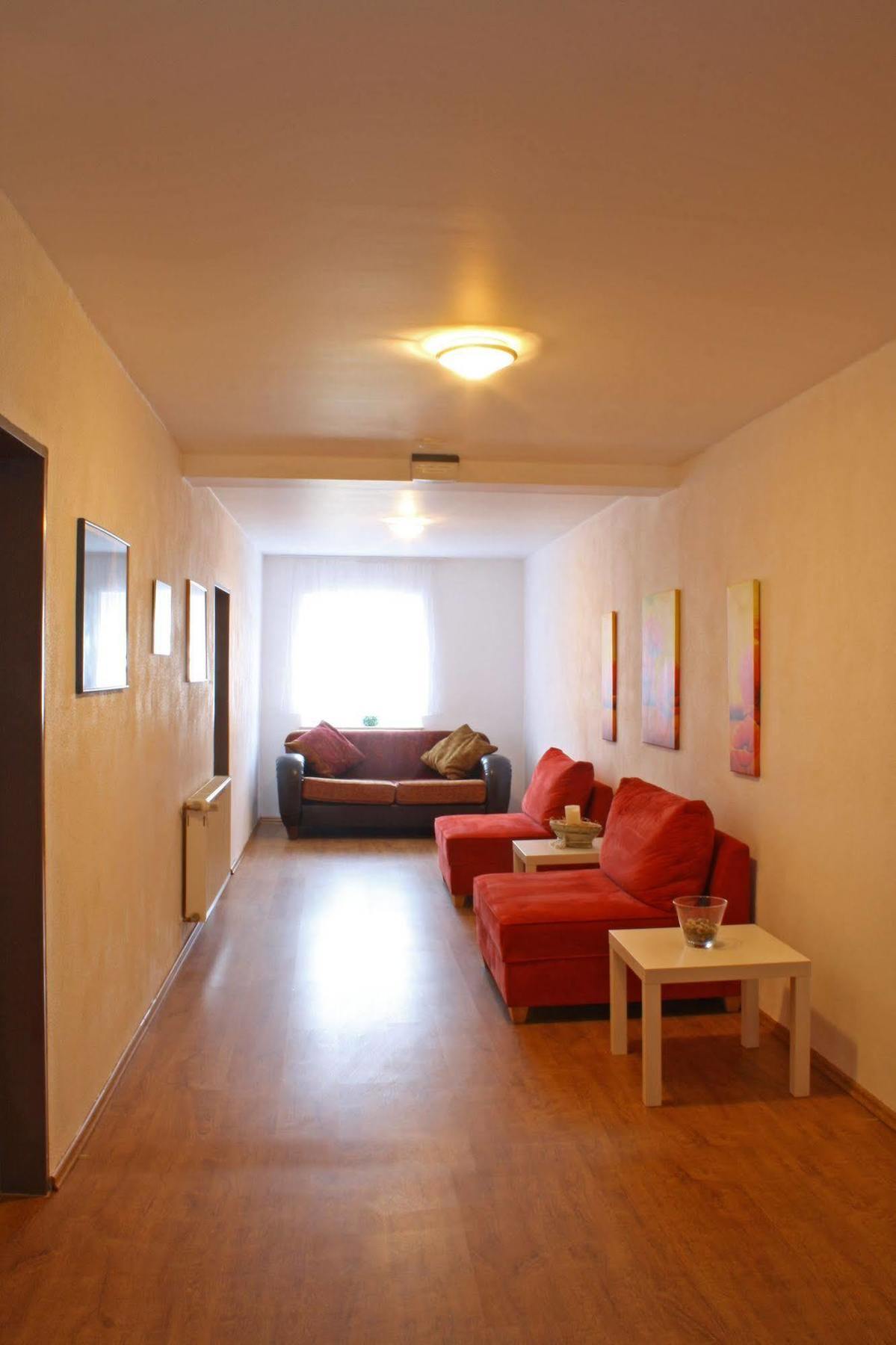 Hotel Cristallo Landshut Bagian luar foto